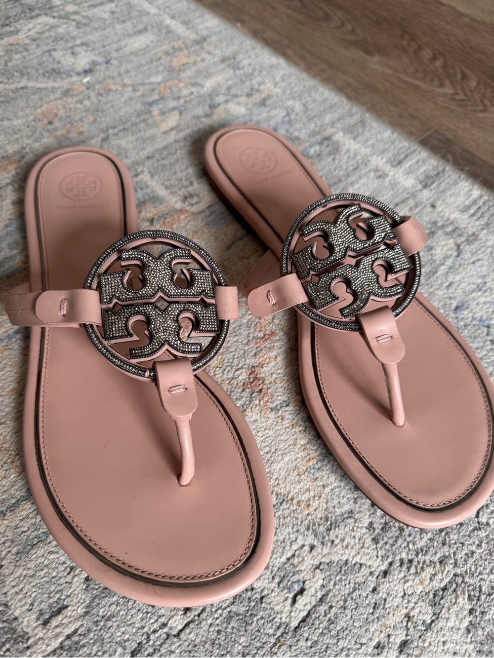 Tory Burch Miller Pavé Logo Thong Sandals Blush Pink Crystal Leather Size 10